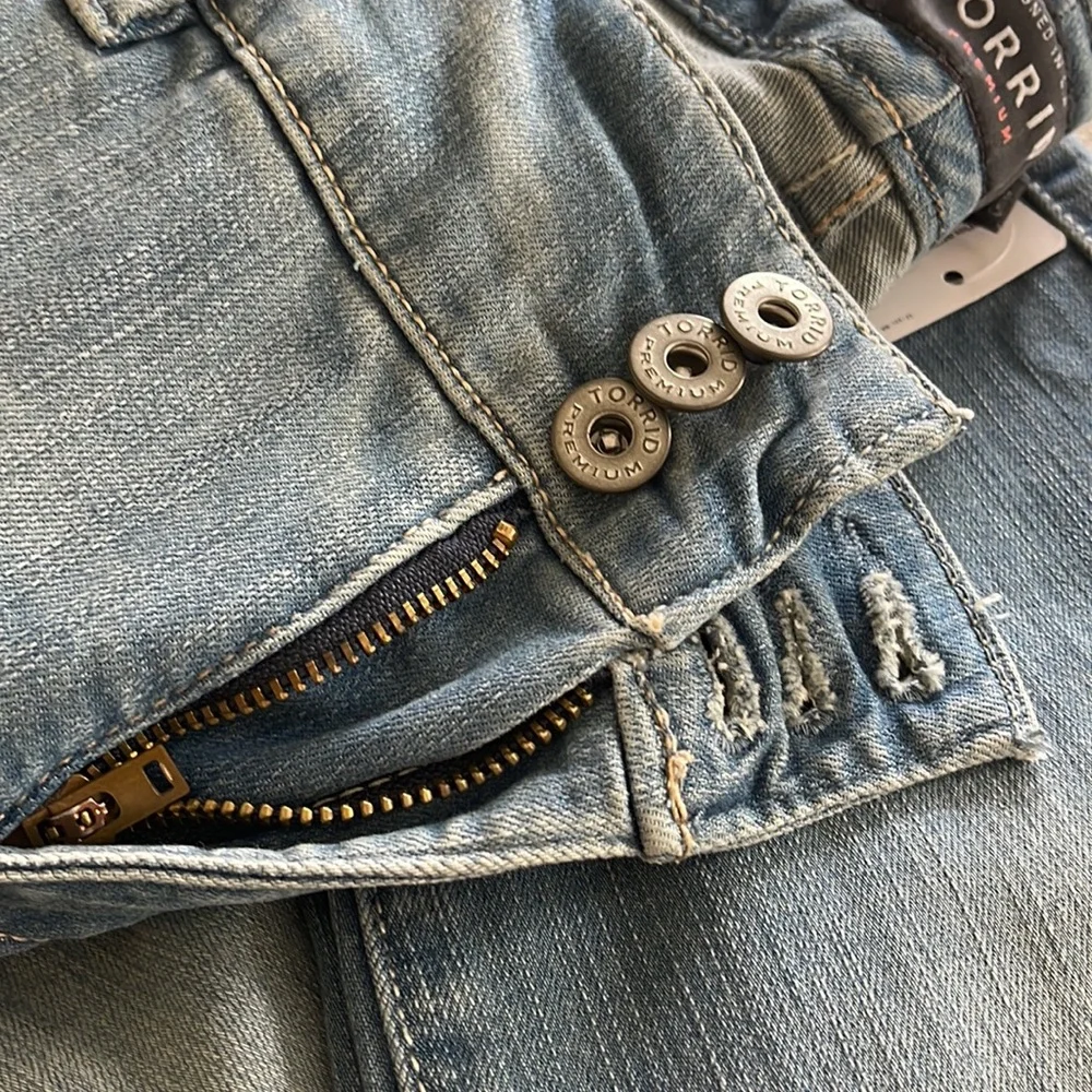 NWT Torrid Jeans - Size 16R - Picture 11 of 11